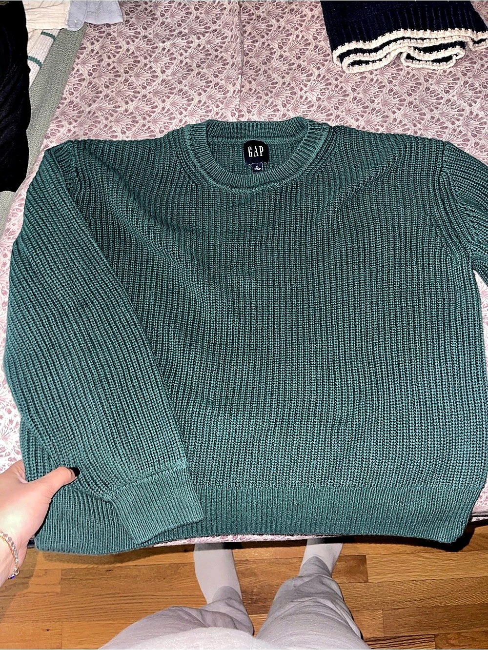 Gap Oversized Fisherman-Stitch Crewneck Sweater Green